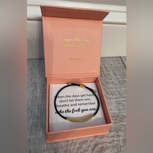 Remember Who The F♡ck You Are Motivational Tube Bracelet - Black/Gold